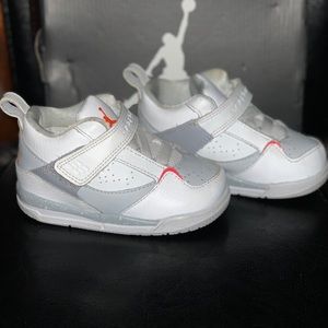 Used - white toddler Nike Flights